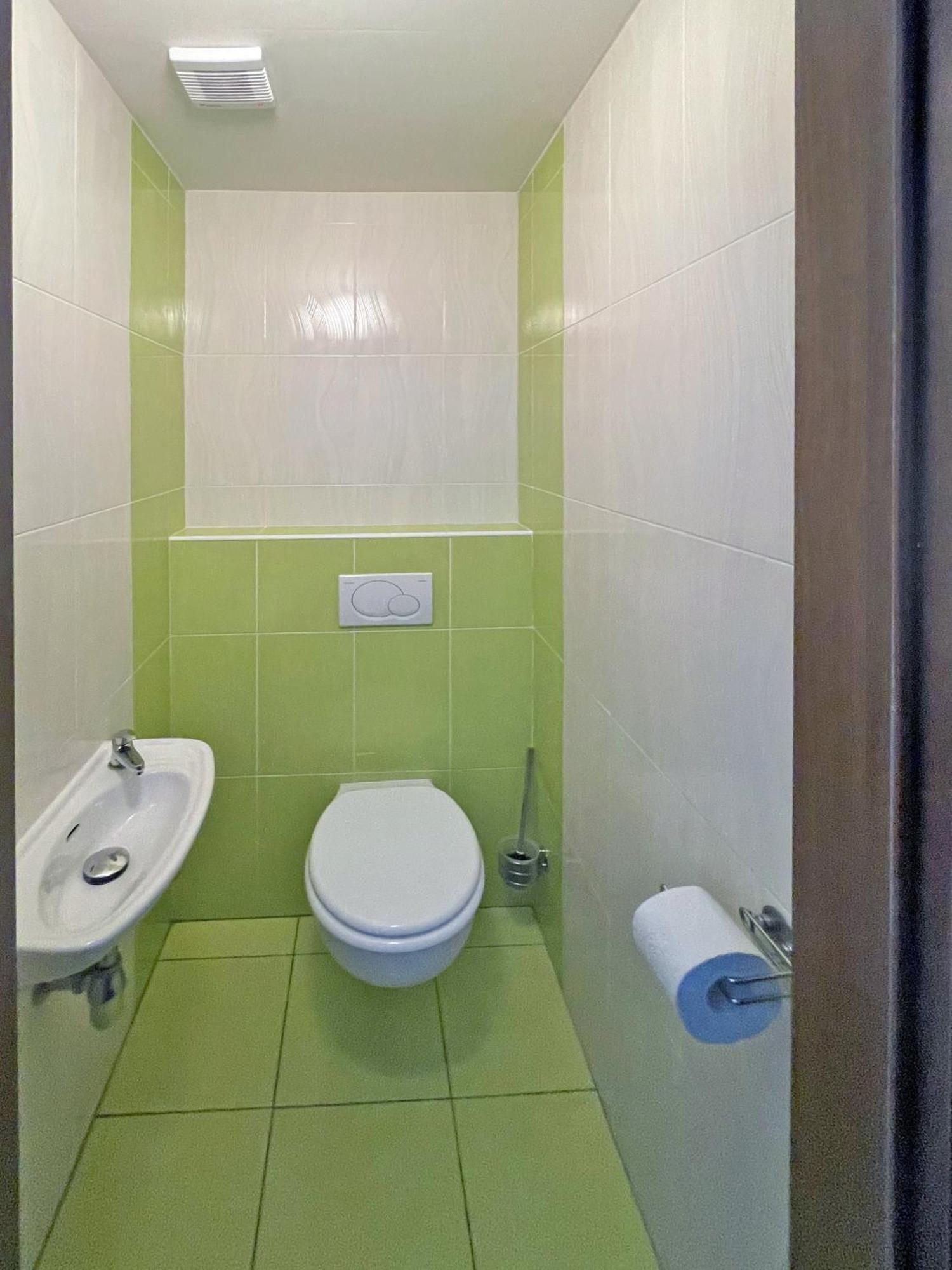 44 Apartment *